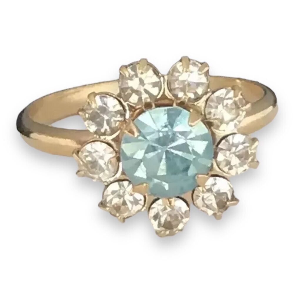 Vintage 1960s Ring Gold Tone Prong Set Rhinestone Crystals Flower Design 4X